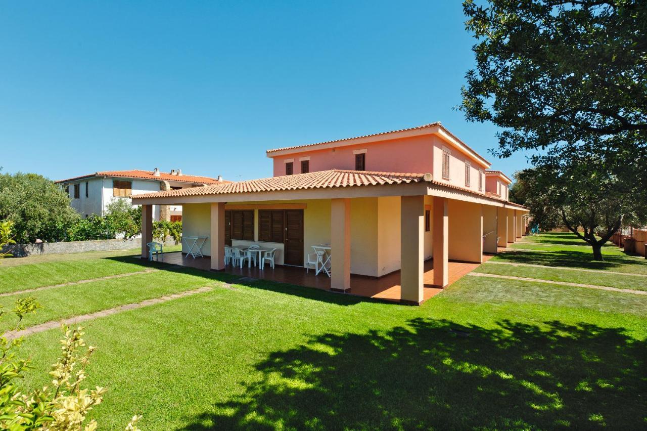 Residence Li Menduli San Teodoro  Exterior foto